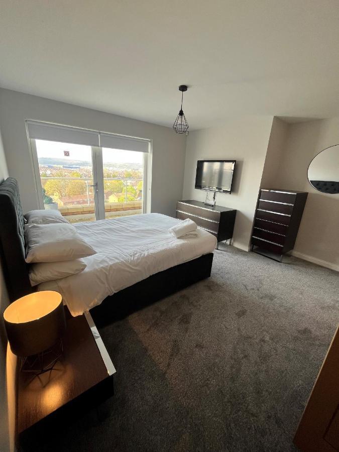 Century Wharf Apartments By Urban Space Cardiff Esterno foto