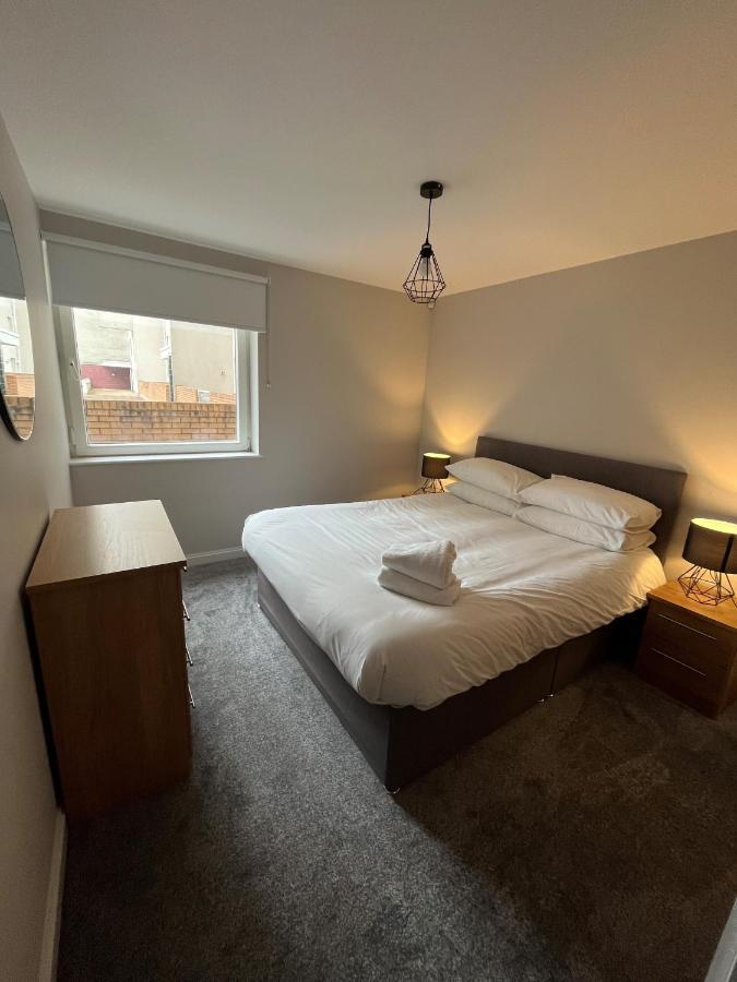 Century Wharf Apartments By Urban Space Cardiff Esterno foto